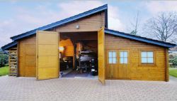 Garage 1050 x 904