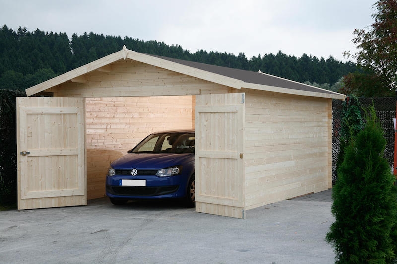 Mit der Holzgarage 28 schenken Sie Ihrem Fahrzeug eine großzügige